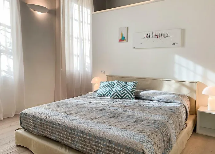 Luxrent Castello * Турин